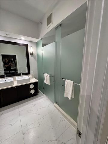 5300 NW 87th Ave 114, Doral, FL 33178