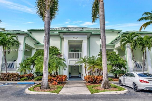 5300 NW 87th Ave 114, Doral, FL 33178