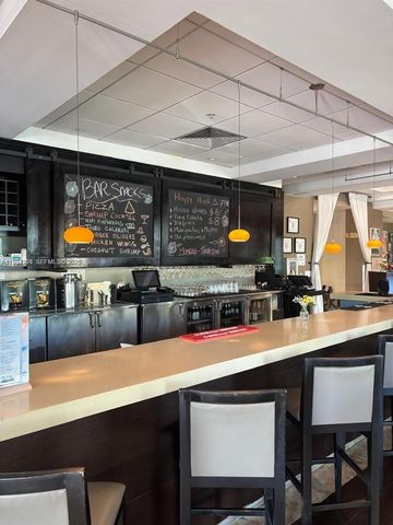 5300 NW 87th Ave 114, Doral, FL 33178