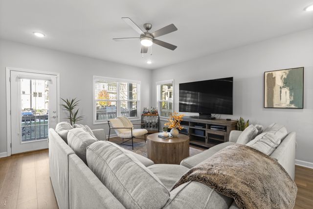 614 Parkvue Place Dr, Nashville, TN 37221