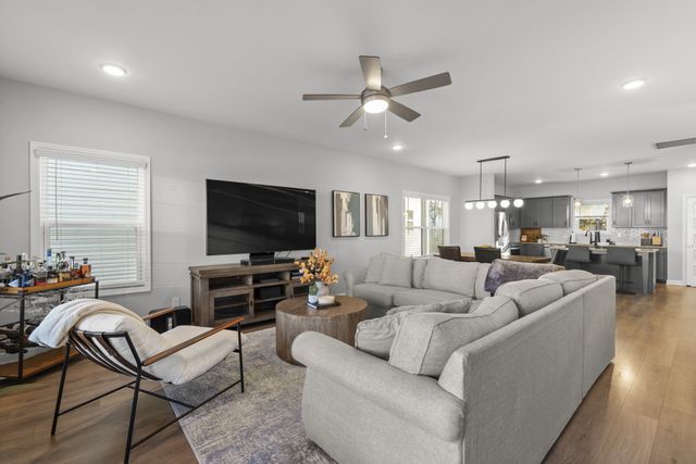 614 Parkvue Place Dr, Nashville, TN 37221