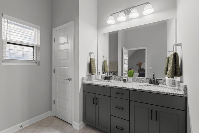 614 Parkvue Place Dr, Nashville, TN 37221