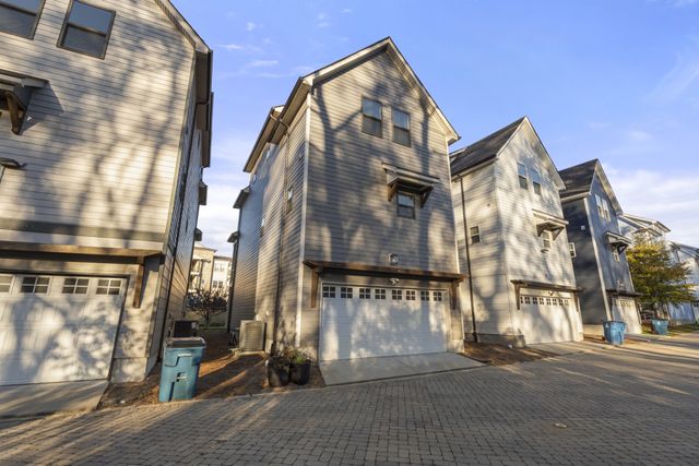 614 Parkvue Place Dr, Nashville, TN 37221