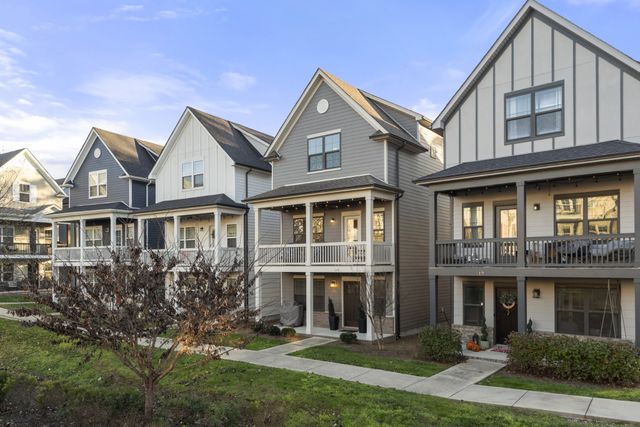 614 Parkvue Place Dr, Nashville, TN 37221