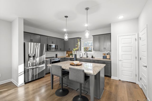 614 Parkvue Place Dr, Nashville, TN 37221