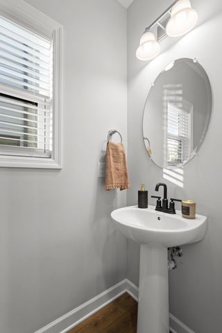 614 Parkvue Place Dr, Nashville, TN 37221