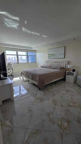 16558 NE 26th Ave 5D, North Miami Beach, FL 33160