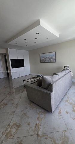 16558 NE 26th Ave 5D, North Miami Beach, FL 33160