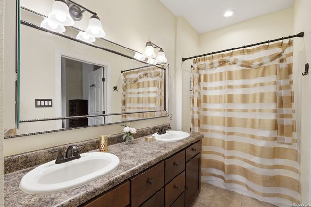 423 Las Hadas, Spring Branch, TX 78070
