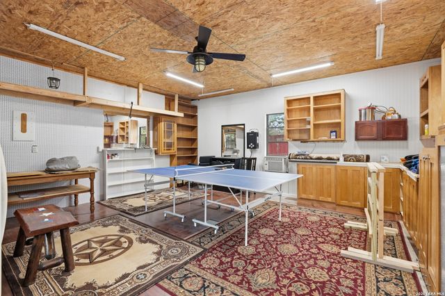 423 Las Hadas, Spring Branch, TX 78070