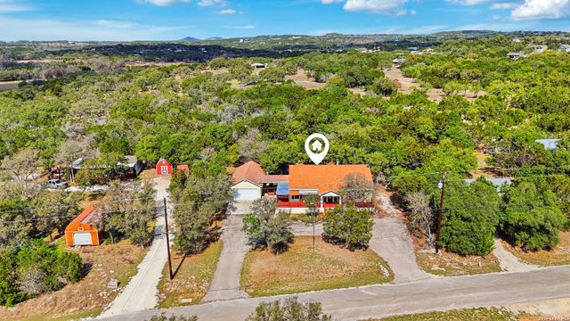 423 Las Hadas, Spring Branch, TX 78070
