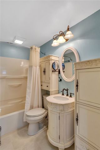 206 Russell Dr, Penn Hills, PA 15147