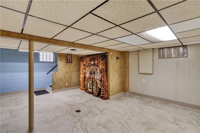 206 Russell Dr, Penn Hills, PA 15147