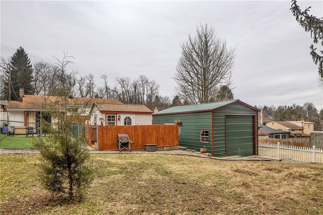 206 Russell Dr, Penn Hills, PA 15147