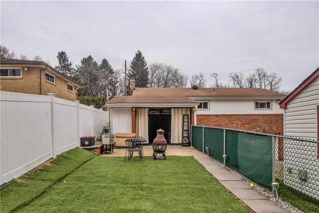 206 Russell Dr, Penn Hills, PA 15147