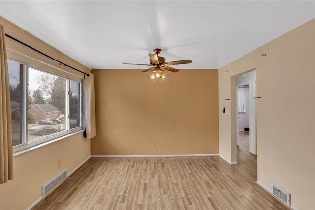 206 Russell Dr, Penn Hills, PA 15147