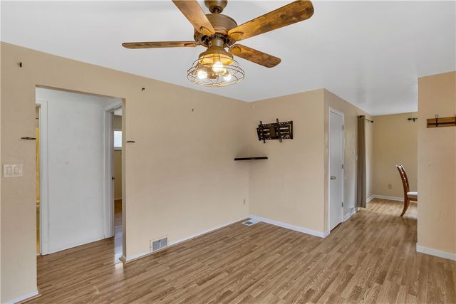 206 Russell Dr, Penn Hills, PA 15147