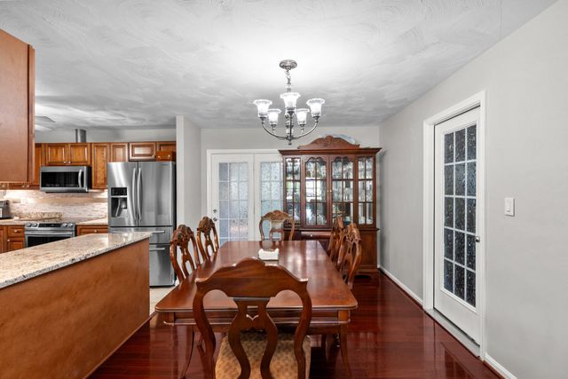109 N ASPEN AVE, Sterling, VA 20164