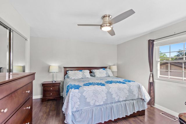 109 N ASPEN AVE, Sterling, VA 20164