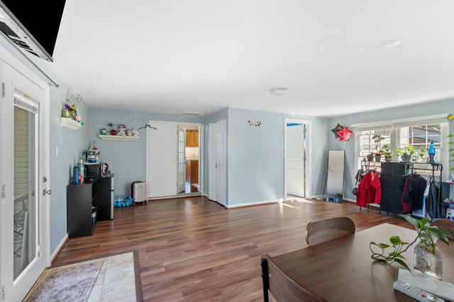 109 N ASPEN AVE, Sterling, VA 20164