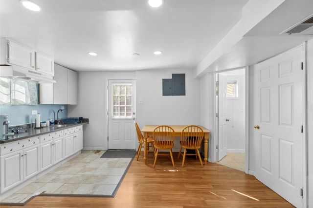 109 N ASPEN AVE, Sterling, VA 20164