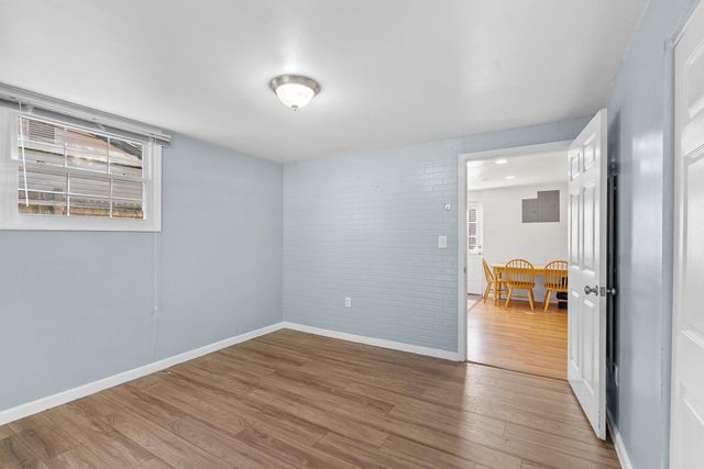 109 N ASPEN AVE, Sterling, VA 20164