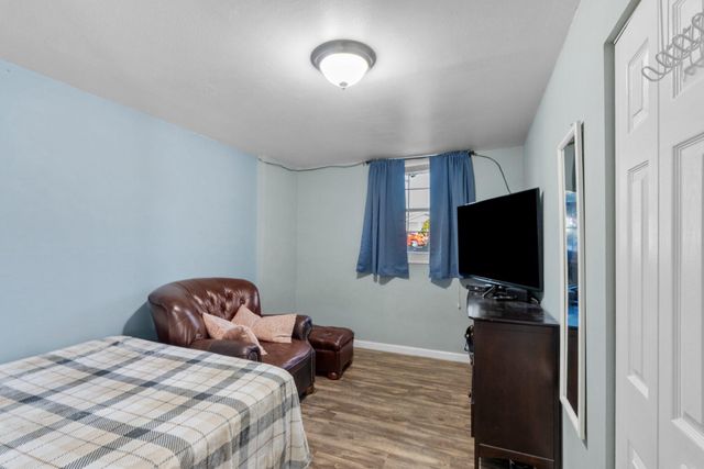 109 N ASPEN AVE, Sterling, VA 20164