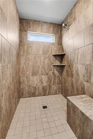 17605 Greyhawke Ridge Drive, Smithville, MO 64089