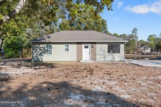 1061 Bayside Lane, Southport, NC 28461