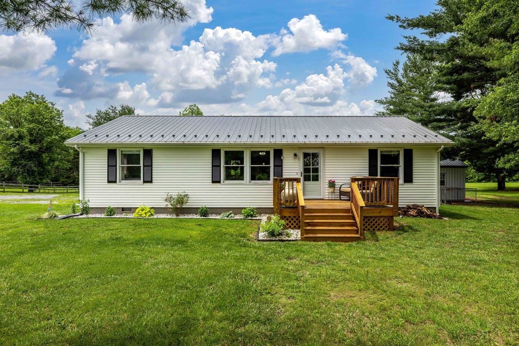 235 PARKVIEW ESTATES RD, Luray, VA 22835