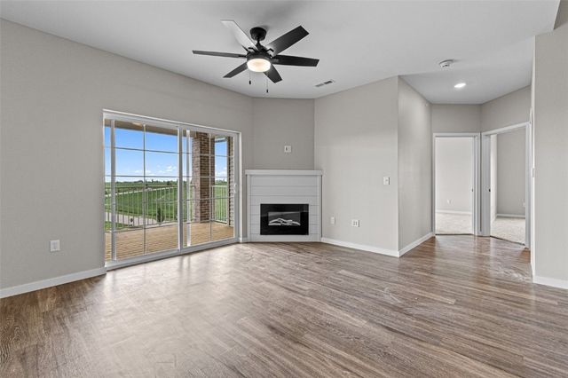 2877 Spring Rose Circle 310, Coralville, IA 52241