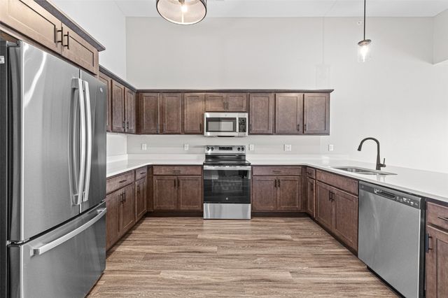 2877 Spring Rose Circle 310, Coralville, IA 52241