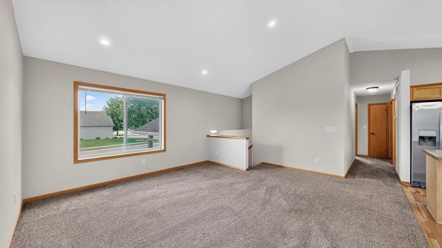3909 46th Avenue NW, Rochester, MN 55901
