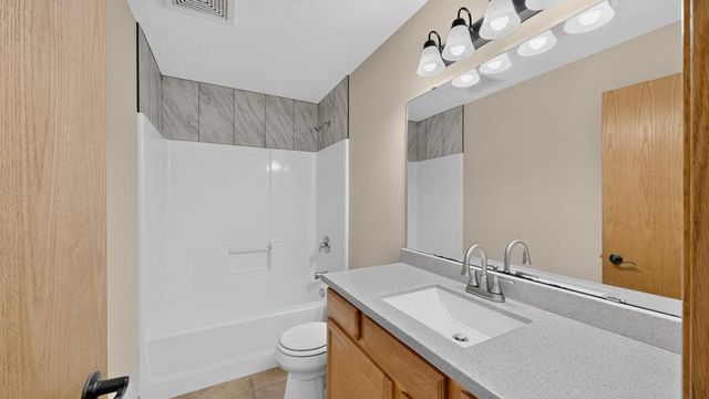3909 46th Avenue NW, Rochester, MN 55901