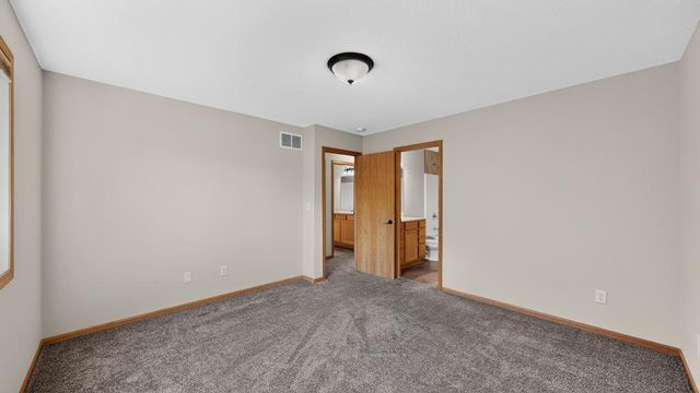 3909 46th Avenue NW, Rochester, MN 55901