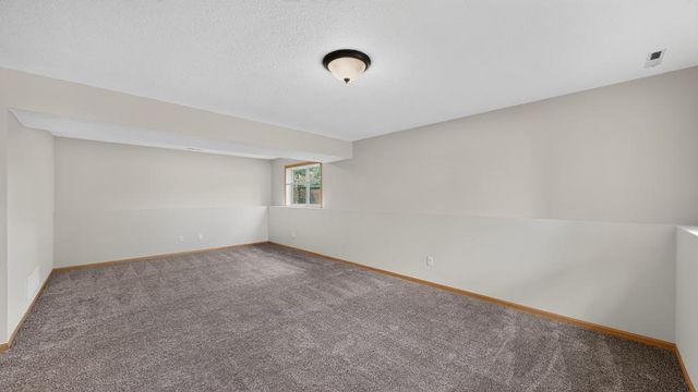 3909 46th Avenue NW, Rochester, MN 55901