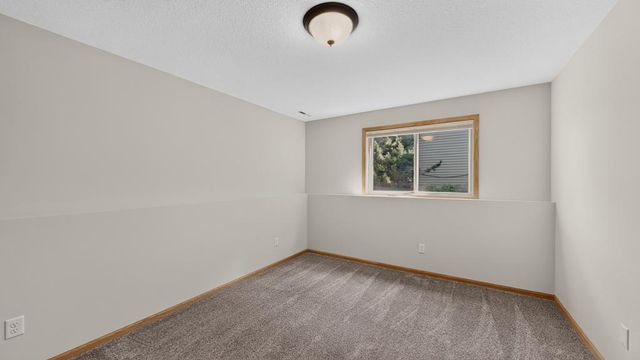 3909 46th Avenue NW, Rochester, MN 55901