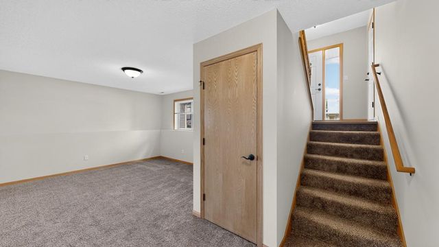 3909 46th Avenue NW, Rochester, MN 55901