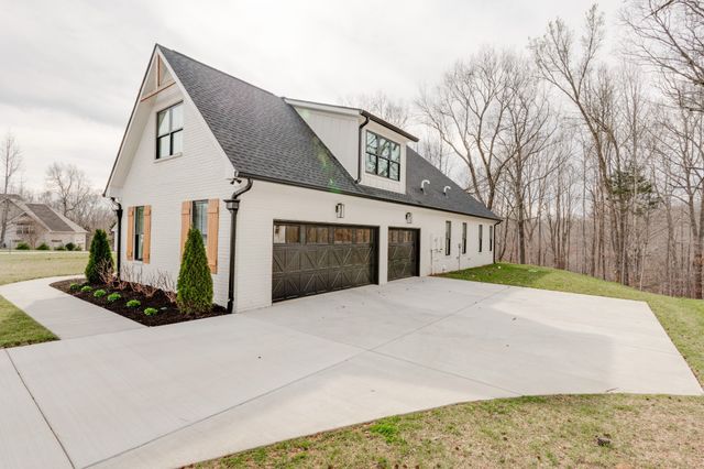 1036 Wilderness Way, Cottontown, TN 37048