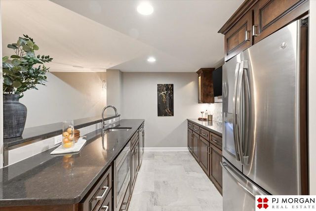 2331 S 218th Avenue, Elkhorn, NE 68022