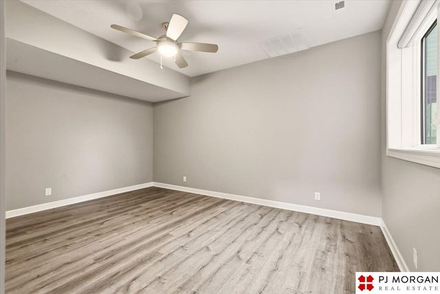 2331 S 218th Avenue, Elkhorn, NE 68022