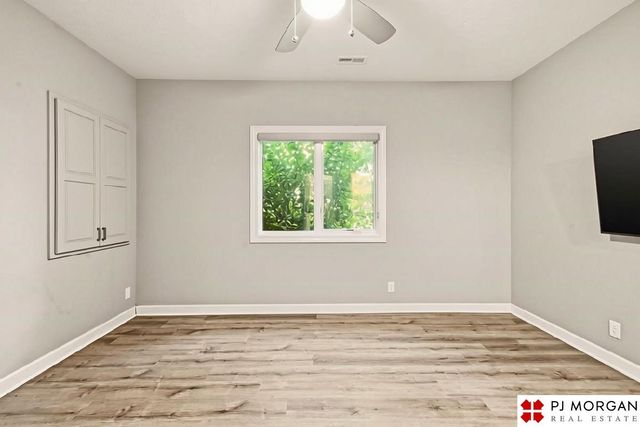 2331 S 218th Avenue, Elkhorn, NE 68022