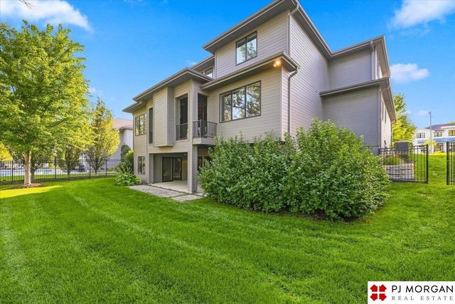 2331 S 218th Avenue, Elkhorn, NE 68022