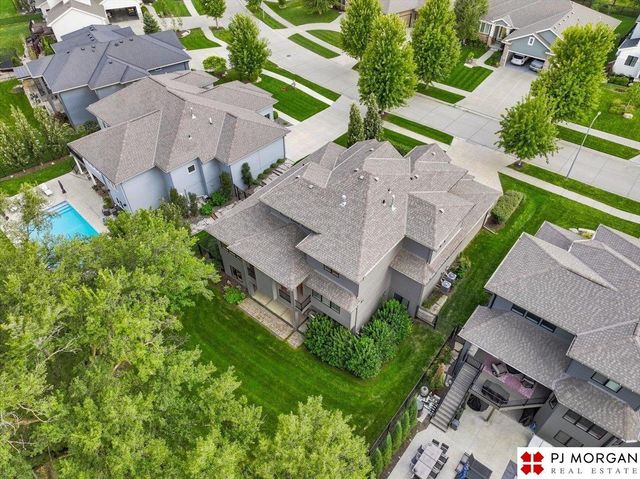 2331 S 218th Avenue, Elkhorn, NE 68022