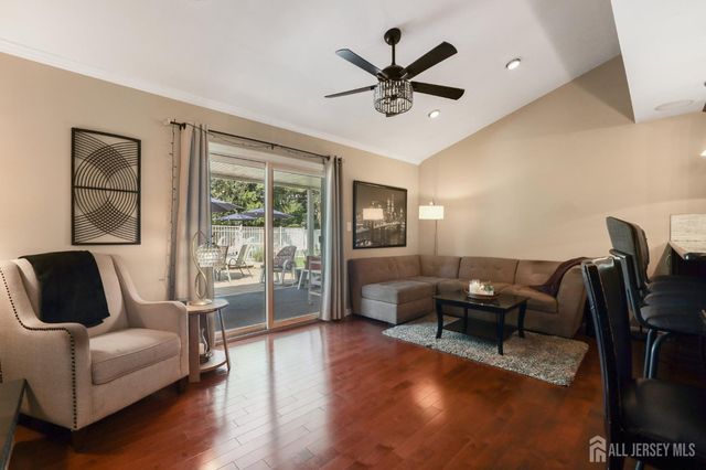 6 Murfield Drive, Lincroft, NJ 07738