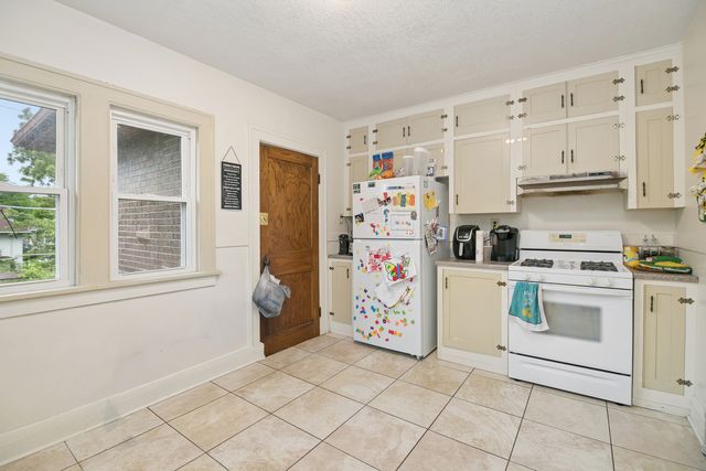 361-365 S Evergreen Avenue, Kankakee, IL 60901
