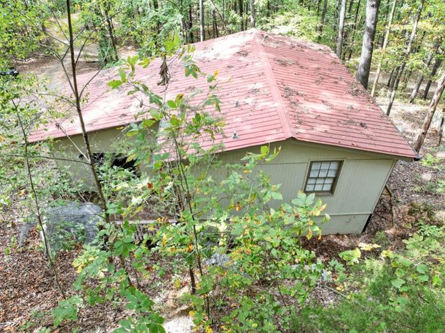 256 Robin Hood Lane, Fairmount, GA 30139