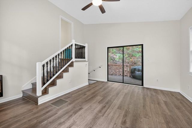 256 Robin Hood Lane, Fairmount, GA 30139