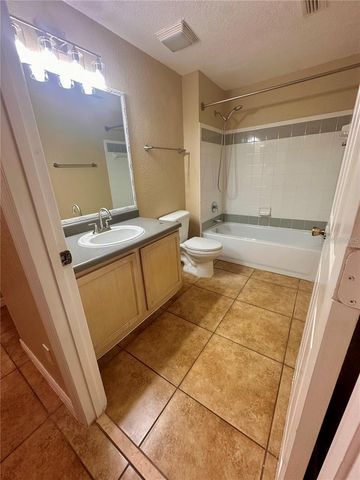 3280 SOHO STREET 207, Orlando, FL 32835