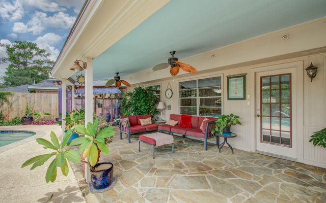 10015 Windriver Drive, Houston, TX 77070